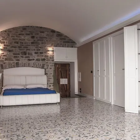 Residenza D'epoca Tamara Aparthotel 4*