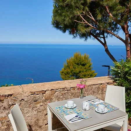 Residenza D'Epoca Tamara Aparthotel 3*