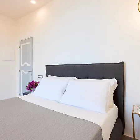 Residenza D'epoca Tamara 3* カステッラバーテ