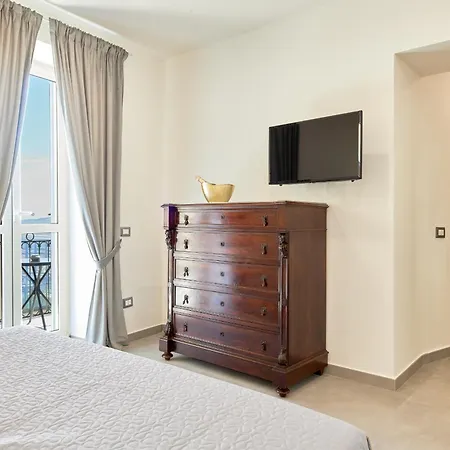 Residenza D'epoca Tamara カステッラバーテ