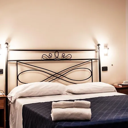 Residenza D'epoca Tamara 3* カステッラバーテ