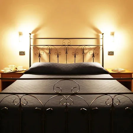 Residenza D'Epoca Tamara 3*
